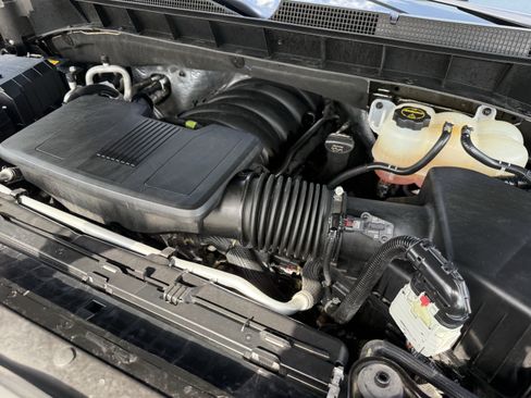 Used 2025 Chevrolet Silverado 1500 RST AWD/4WD image 35