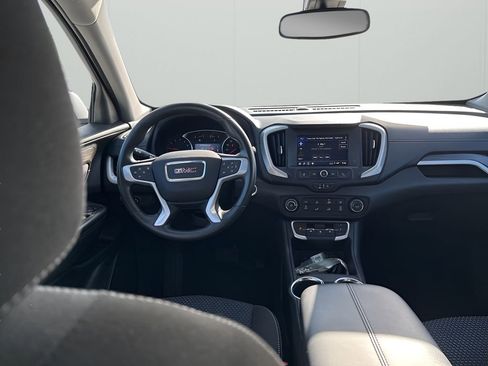 Certified 2024 GMC Terrain SLE image 23