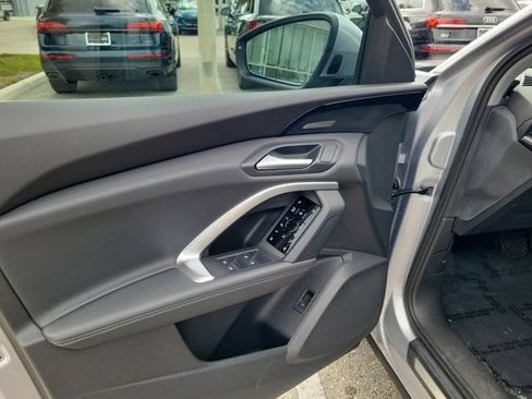 Certified 2025 Audi Q5 Premium w/ Premium Plus AWD/4WD image 18