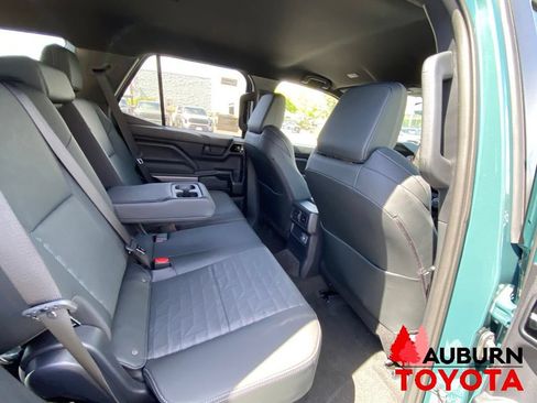 New 2026 Toyota 4Runner TRD Off-Road Premium w/ Tow Technology Package AWD/4WD image 17