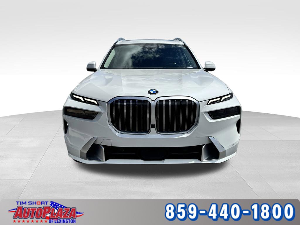 Used 2025 BMW X7 xDrive40i AWD/4WD image 9