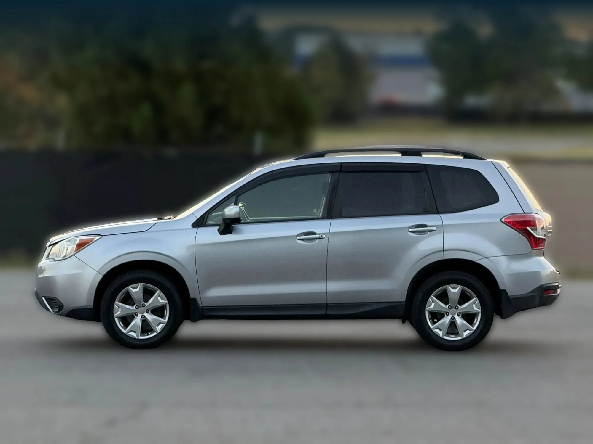 Used 2014 Subaru Forester 2.5i Premium w/ Popular Package #2 AWD/4WD image 8