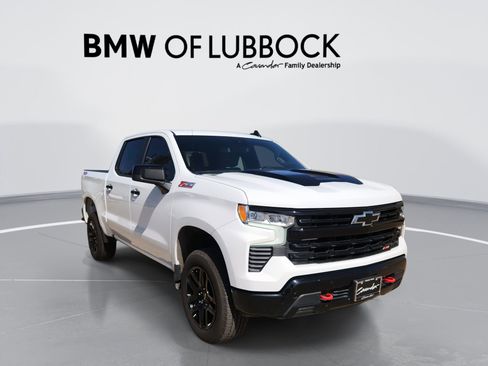Used 2024 Chevrolet Silverado 1500 LT Trail Boss w/ Convenience Package II AWD/4WD image 1