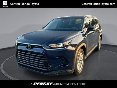 Used 2024 Toyota Grand Highlander AWD image 1