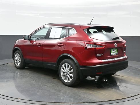 Used 2022 Nissan Rogue Sport SV w/ Technology Package image 4