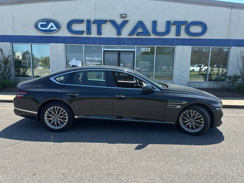 Used 2024 Genesis G80 2.5T image 3