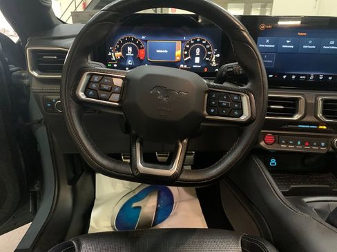 Used 2024 Ford Mustang GT Premium image 17