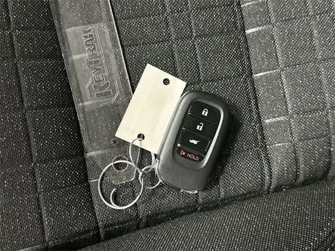 New 2026 Honda HR-V LX image 32