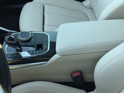 Used 2021 BMW 330i Sedan w/ Convenience Package image 6