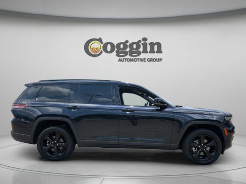 Used 2023 Jeep Grand Cherokee L Limited w/ Luxury Tech Group II RWD image 6