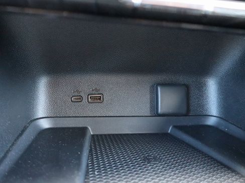 New 2026 Chevrolet Traverse RS image 24