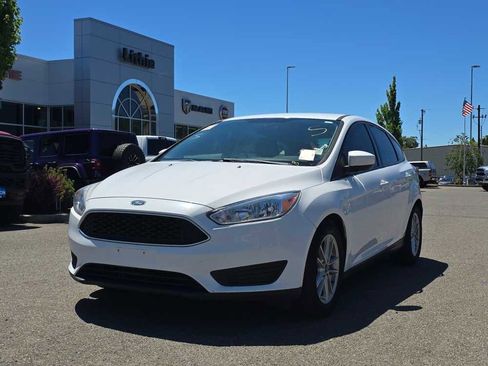 Used 2018 Ford Focus SE FWD image 15