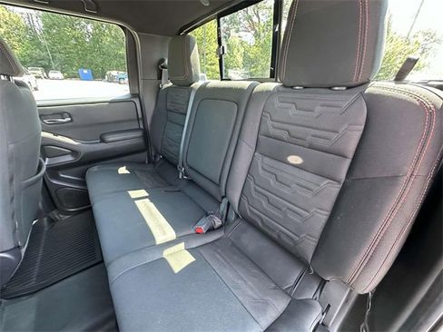 Used 2023 Nissan Frontier PRO-4X w/ Pro Convenience Package image 11