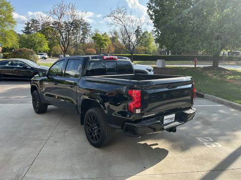 Used 2025 Chevrolet Colorado W/T w/ WT Custom Package image 7