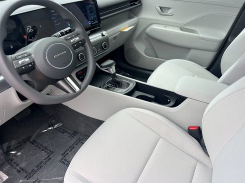 New 2026 Hyundai Kona SE image 12