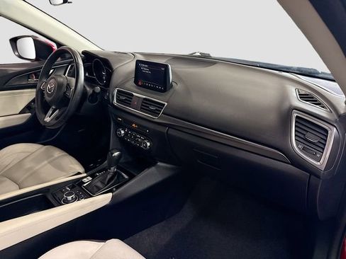 Used 2018 MAZDA MAZDA3 Grand Touring image 30