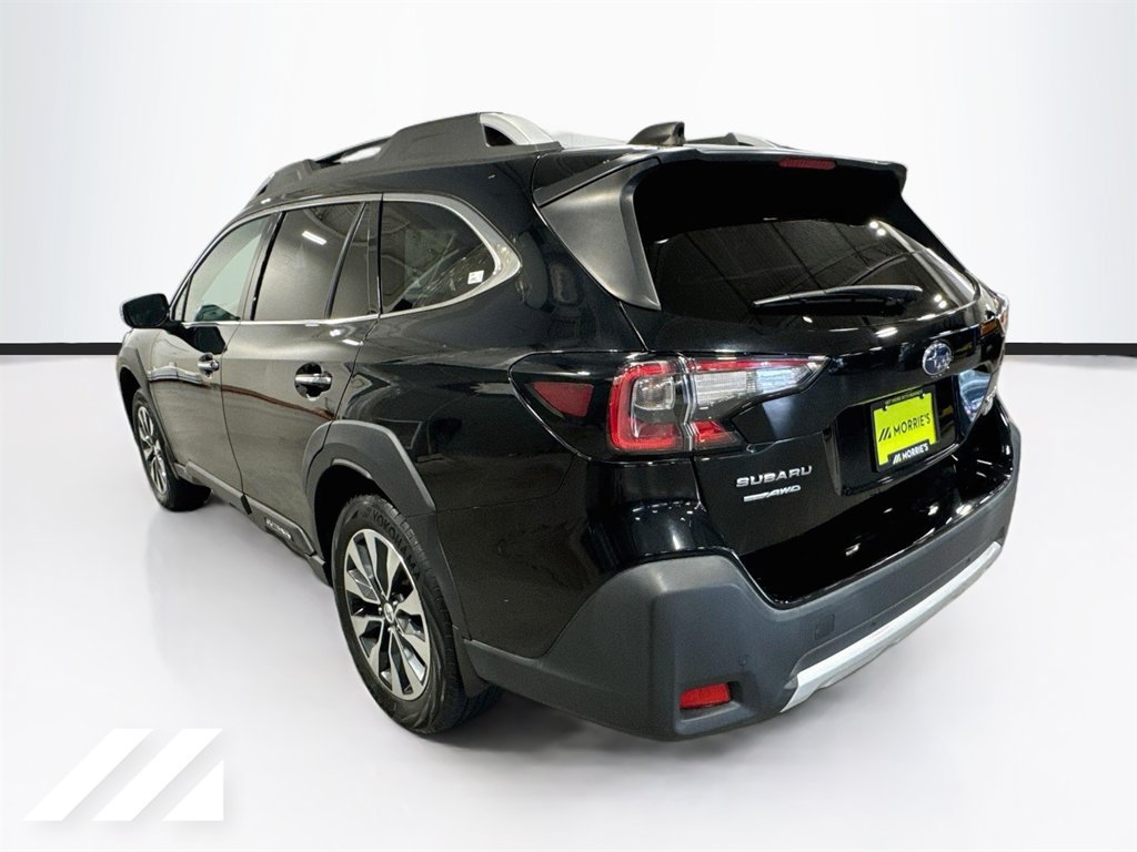 Used 2023 Subaru Outback Touring AWD/4WD image 7