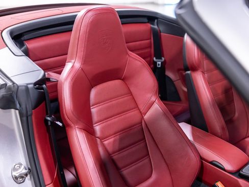 Used 2022 Porsche 911 Cabriolet image 29