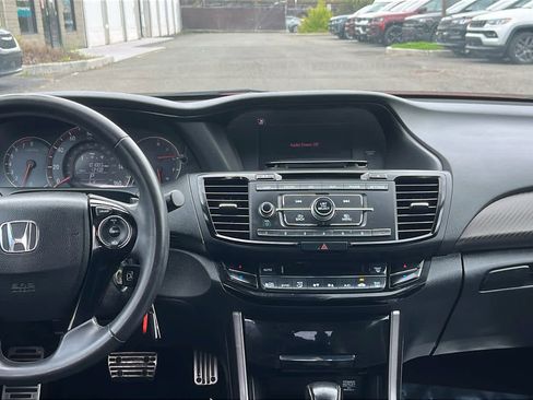 Used 2016 Honda Accord Sport image 27