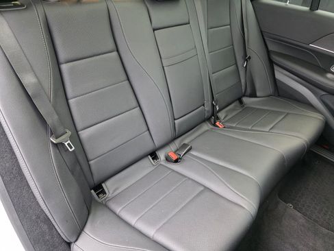 Used 2024 Mercedes-Benz GLE 350 4MATIC image 28