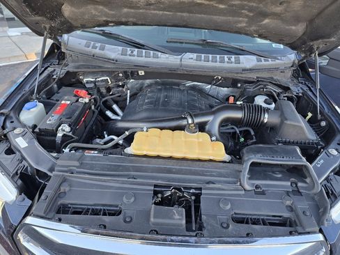 Used 2015 Ford F150 Lariat w/ Equipment Group 502A Luxury image 40