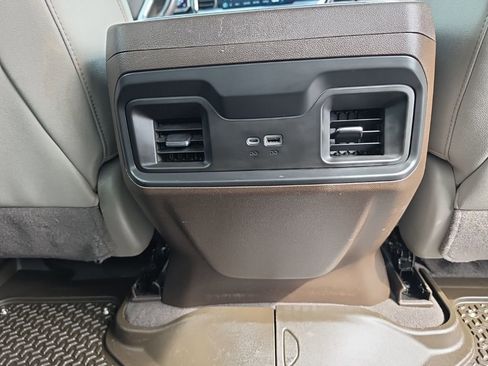 Used 2024 Chevrolet Silverado 1500 LT Trail Boss w/ Convenience Package II image 31