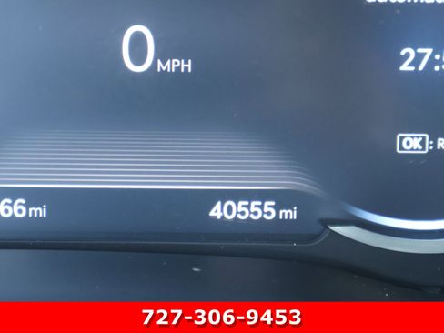 Used 2021 Genesis GV80 2.5T w/ Advanced Package 03 image 28