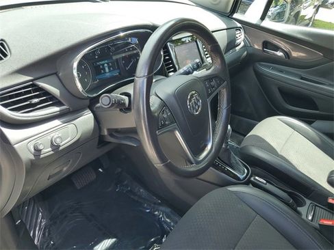 Used 2022 Buick Encore Preferred w/ Safety Package image 19
