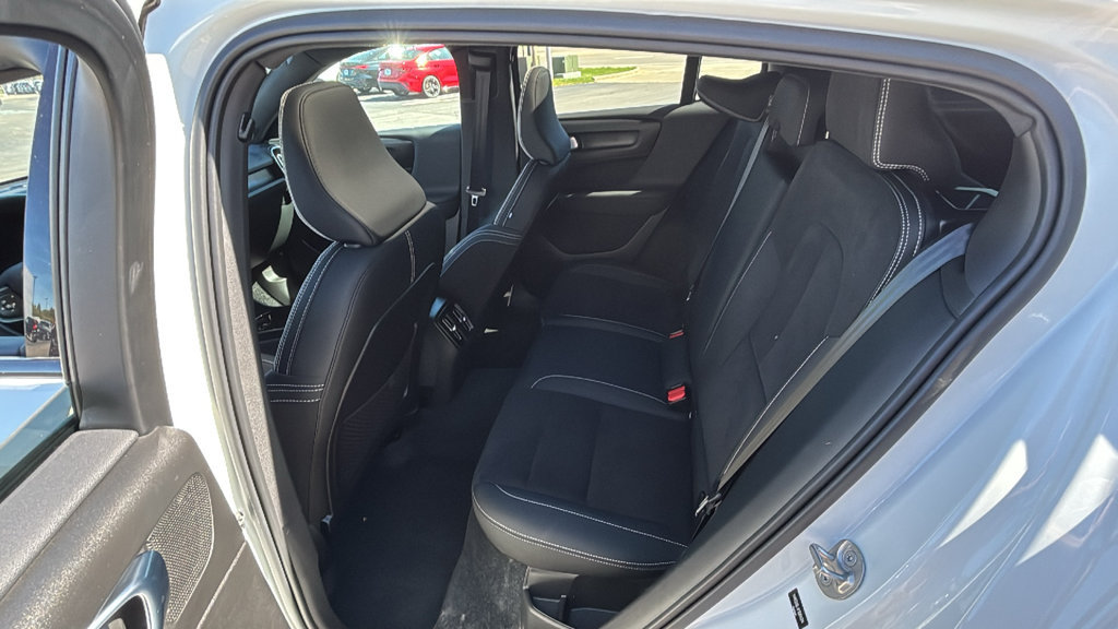 Certified 2023 Volvo C40 P8 Recharge Plus w/ Climate Package AWD/4WD image 10