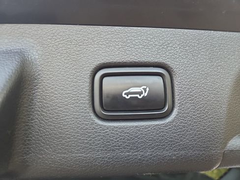 Used 2021 Hyundai Palisade Calligraphy image 11