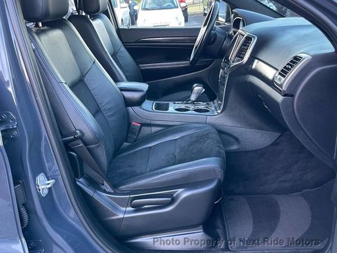 Used 2018 Jeep Grand Cherokee Altitude image 8