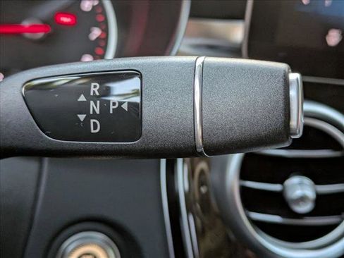 Certified 2022 Mercedes-Benz GLC 300 image 12