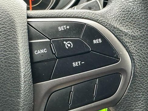 Used 2021 Jeep Cherokee Latitude image 19