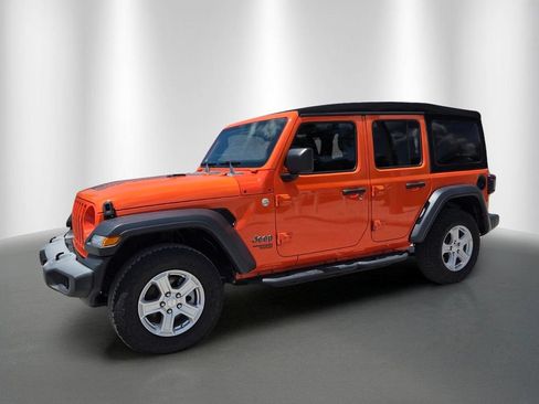 Used 2018 Jeep Wrangler Unlimited Sport S AWD/4WD image 2