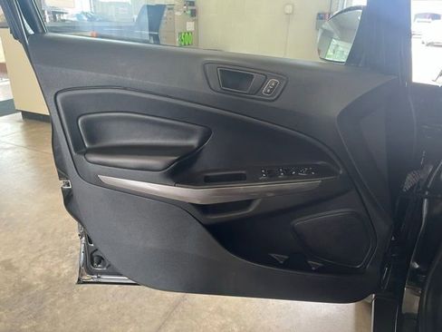 Used 2020 Ford EcoSport SES image 10