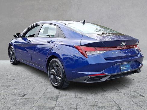 Certified 2023 Hyundai Elantra SEL image 7
