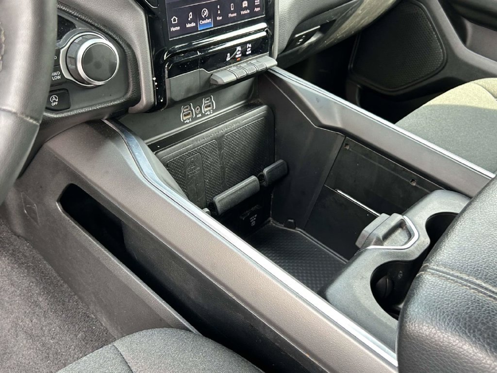 Used 2025 RAM 1500 Big Horn AWD/4WD image 21