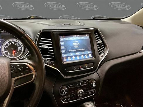 Used 2021 Jeep Cherokee Latitude Lux w/ Comfort/Convenience Group image 31