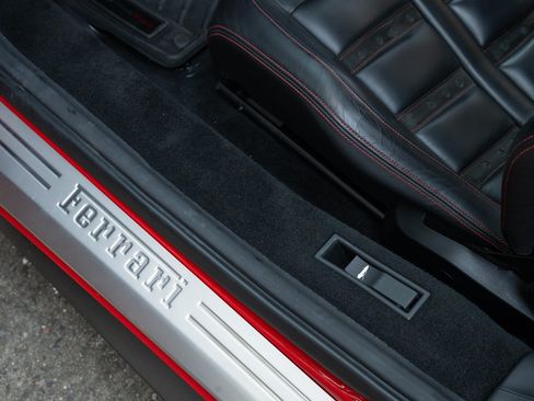 Used 2012 Ferrari 458 Italia Coupe RWD image 27