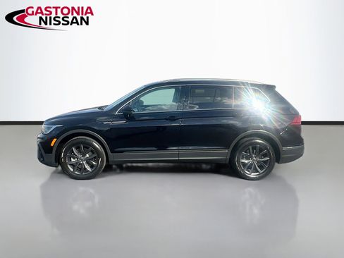 Used 2024 Volkswagen Tiguan SE image 5