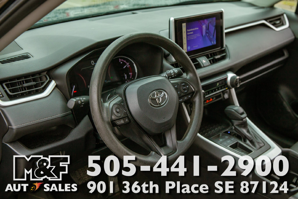 Used 2023 Toyota RAV4 XLE FWD image 10