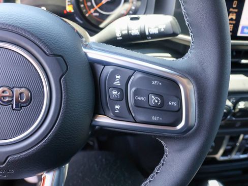 New 2026 Jeep Wrangler Unlimited Sahara AWD/4WD image 30