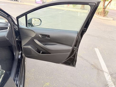 Used 2023 Toyota Corolla LE image 17