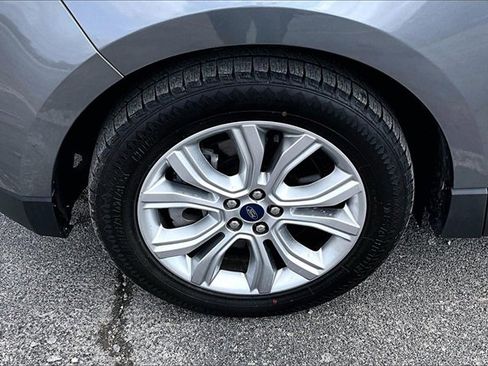 Used 2022 Ford Edge Titanium image 32