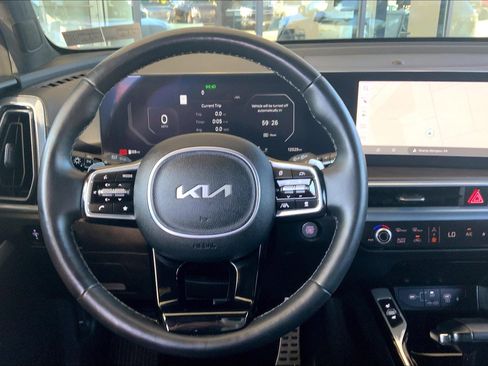Used 2024 Kia Sorento SX Prestige image 7
