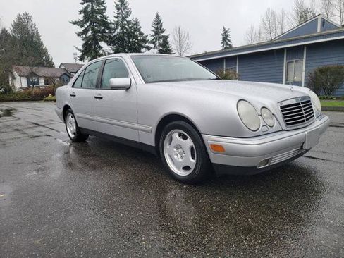 Used 1999 Mercedes-Benz E 430 Sedan image 2