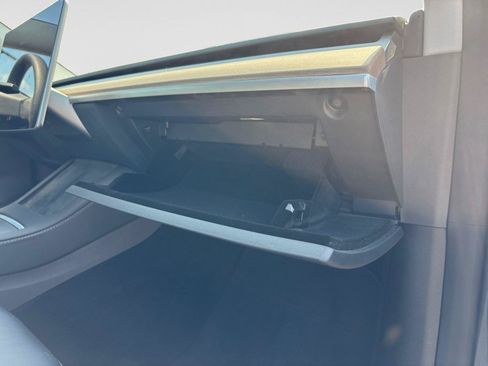 Used 2023 Tesla Model Y Long Range AWD/4WD image 48