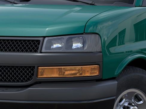 New 2025 Chevrolet Express 2500 w/ Driver Convenience Package RWD image 10