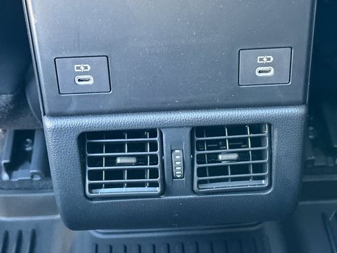 Used 2025 Toyota bZ4X AWD image 15