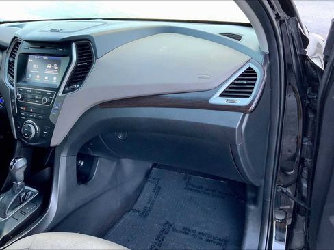 Used 2018 Hyundai Santa Fe Sport w/ 2.4L Value Package 02 image 17